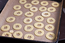Linzer Cookies step 22