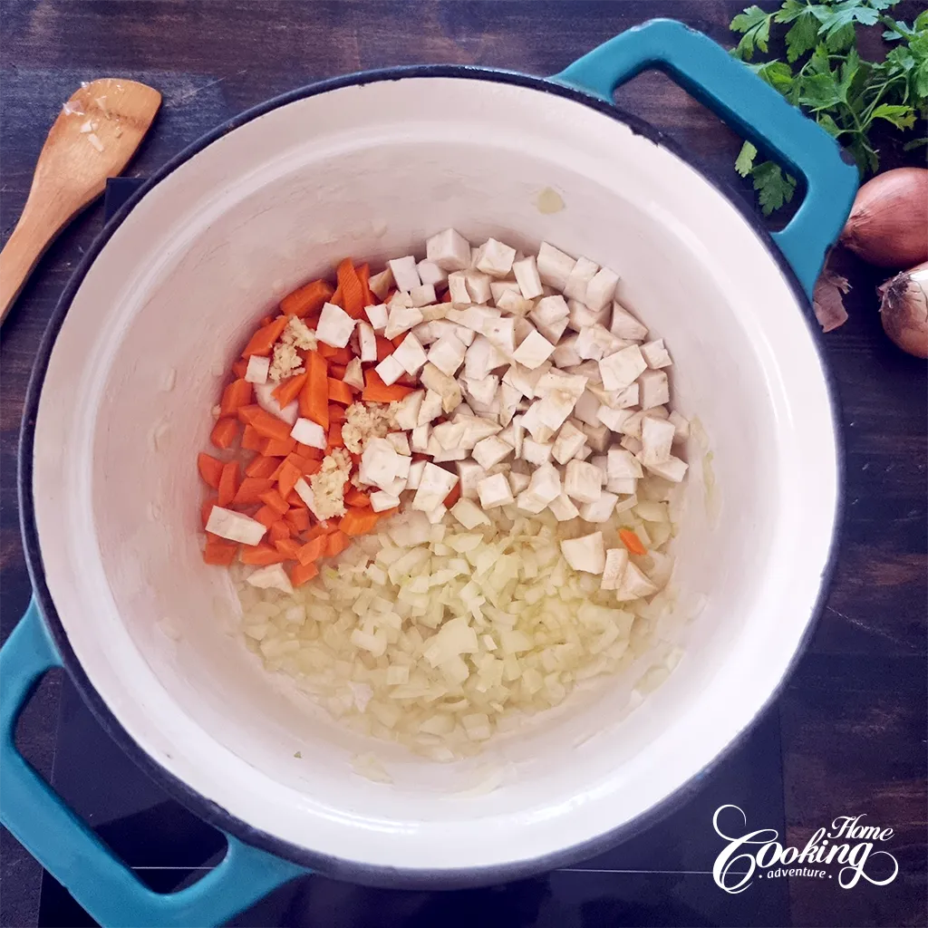 Cauliflower Cream Soup - add celery-carrot-garlic