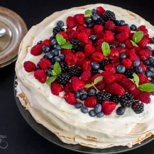 Berry Pavlova