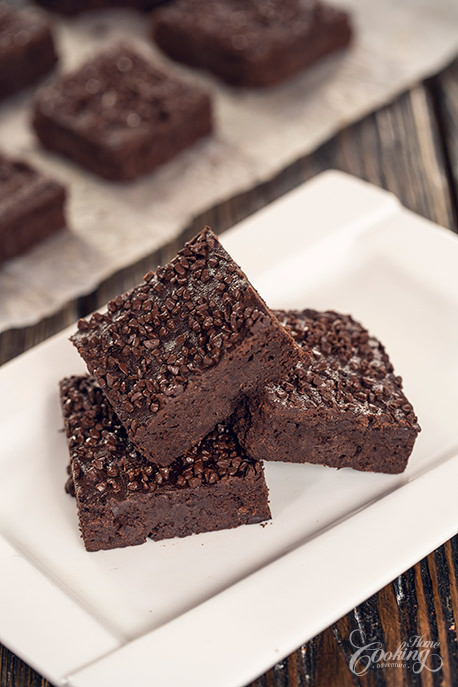 Eggless Yogurt Brownies Slice