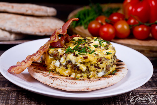 scrambled eggs with sunflower seeds