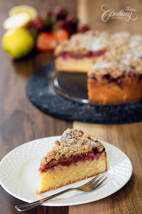 Strawberry Streusel Cake Slice