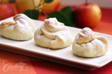 Apple Dumplings with Buttery Yeast Dough