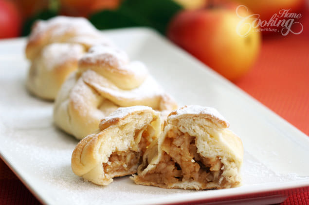 Apple Dumplings - Easy Kid-Friendly Recipes