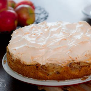 Apple Meringue Cake