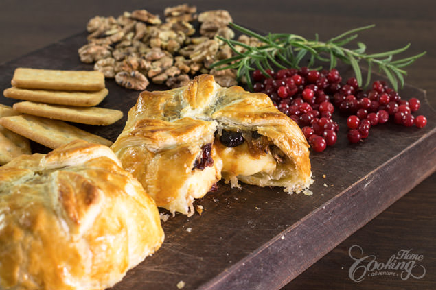 Baked Brie in Puff Pastry