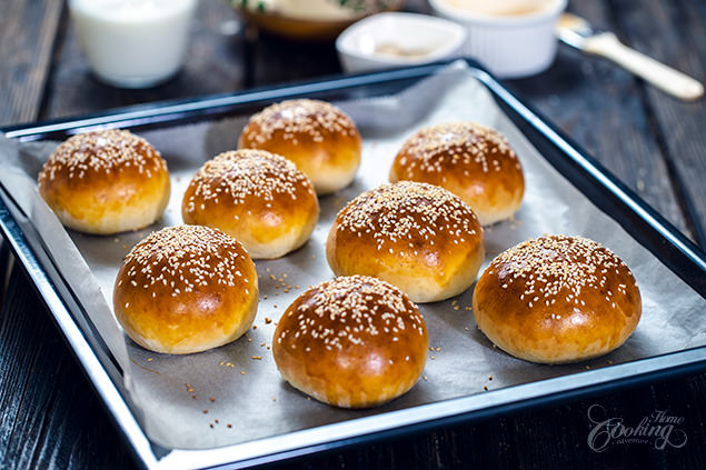 Easy Burger Buns