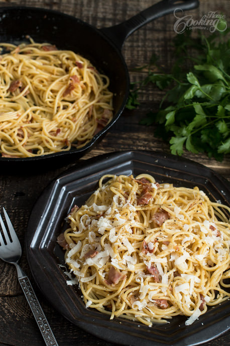 Spaghetti Carbonara Vertical