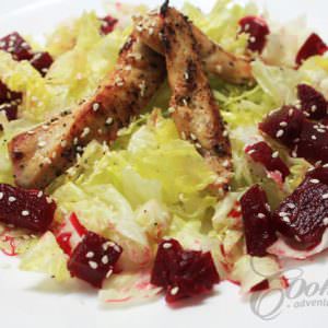 Chicken Salad with Lettuce and Beetroot