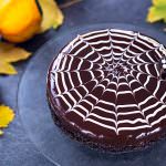 Easy Halloween Chocolate Pumpkin Cake