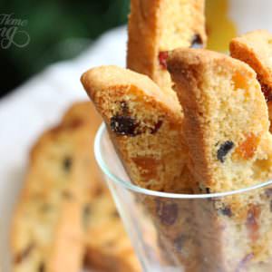 Dried fruit biscotti