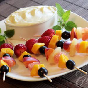 Fruit Skewers With White Chocolate Fondue