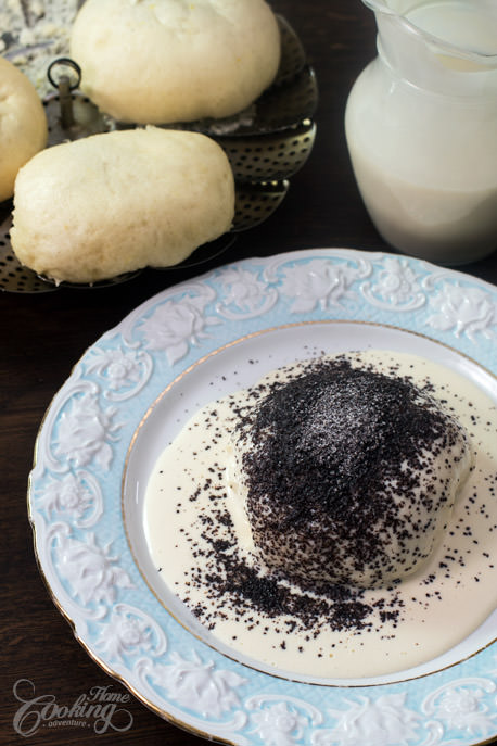 Austrian Germknödel - Yeast Dumplings with Poppy Seeds