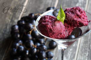 closeup of the Grape Summer Dessert dish