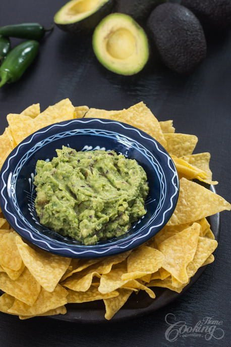 Perfect Guacamole with Tortilla Chips