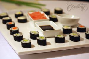  Sushi serving with pickled ginger and soi sauce 