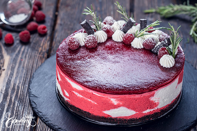 No-Bake Raspberry Yogurt Zebra Cake