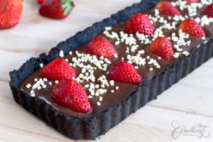 No-Bake Chocolate Strawberry Tart