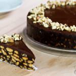 No-Bake Chocolate Biscuit Cake