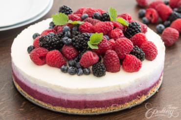 No-Bake Ombre Berry Cheesecake