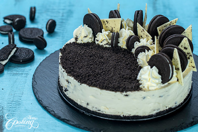 No-Bake White Chocolate Oreo Cheesecake