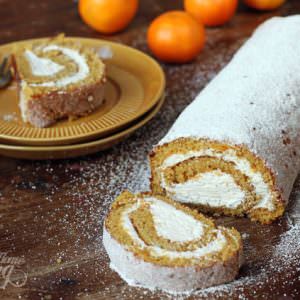 pumpkin roll cake