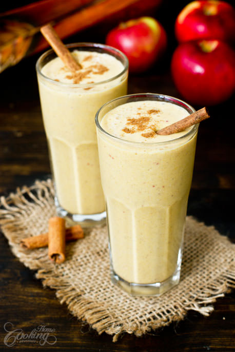 pumpkin apple smoothie glasses