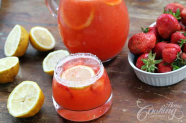 Sparkling Strawberry Lemonade glass