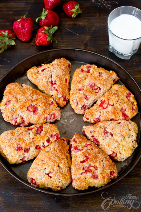 Easy Strawberry Scones