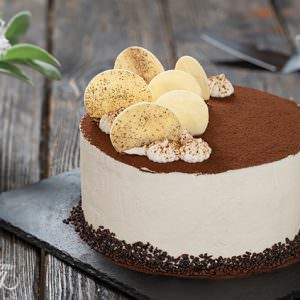 Tiramisu Cake