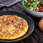 Tortilla de Patatas - Spanish Omelette - Tortilla Española