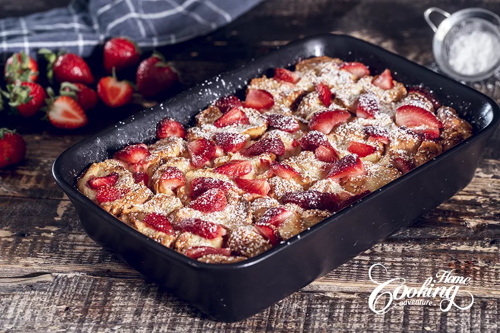 strawberry bread pudding