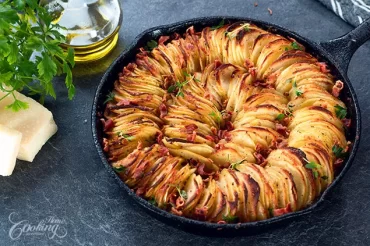 Crispy Sliced Roasted Potatoes