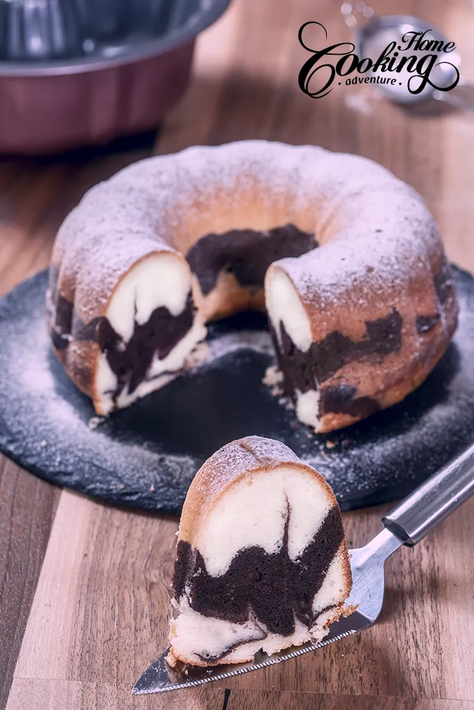 marble bundt cake slice