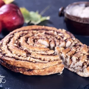 no-yeast giant apple cinnamon roll