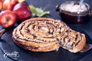 no-yeast giant apple cinnamon roll