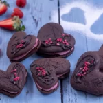 chocolate raspberry whoopie pies