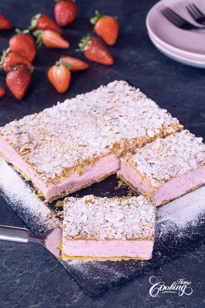 puf pastry strawberry cheesecake slice