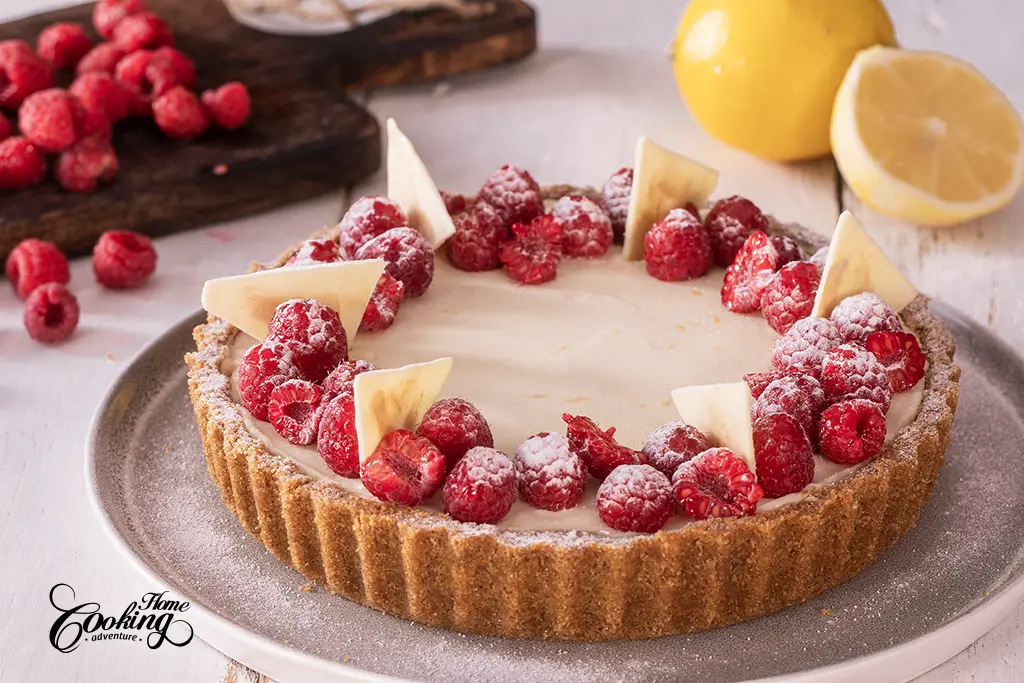 No-Bake White Chocolate Raspberry Pie