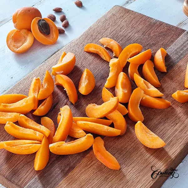 apricots cut into slices