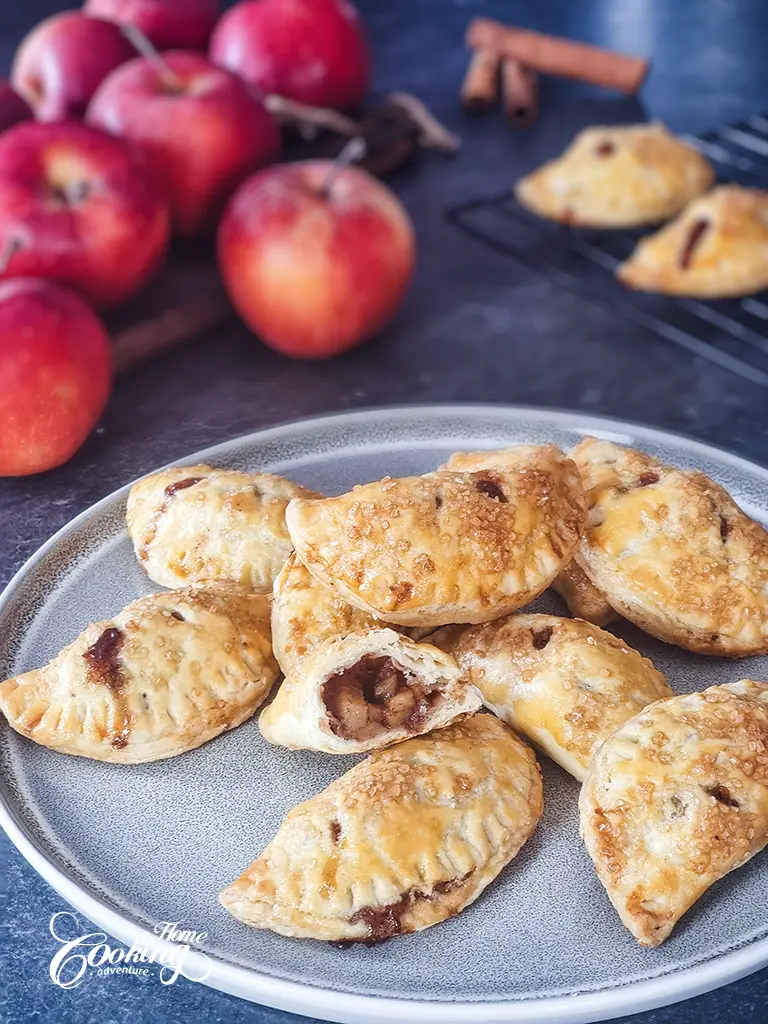 Apple Hand Pies - Easy and Quick Recipe