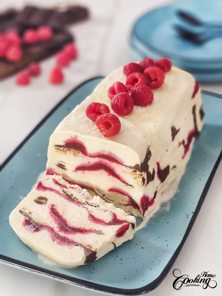 Semifreddo raspberry chocolate