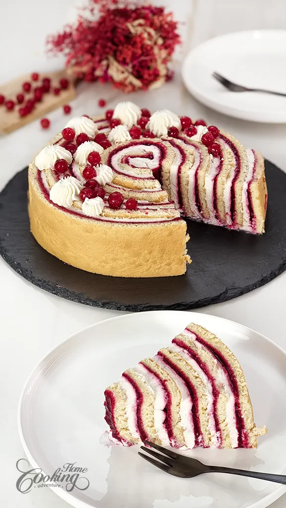 Vanilla Cranberry Vertical Layer Cake 