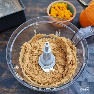 Pumpkin Cheesecake Bars - step3