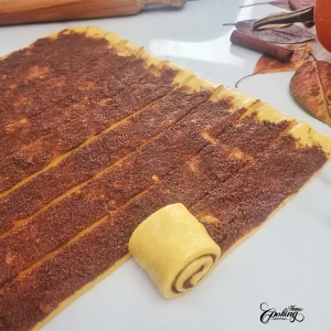 pumpkin cinnamon rolls - step16