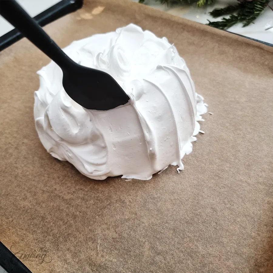 Christmas Pavlova - step12