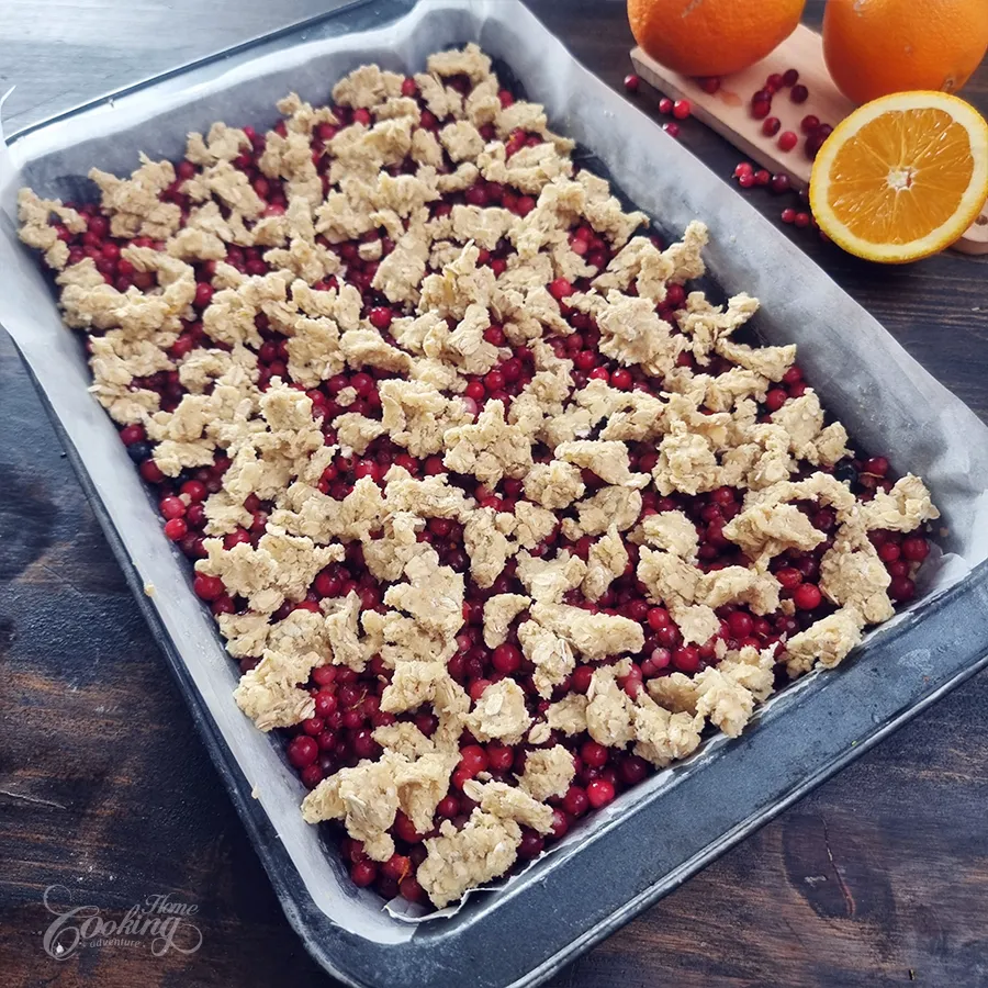 cranberry crumble bars - step14