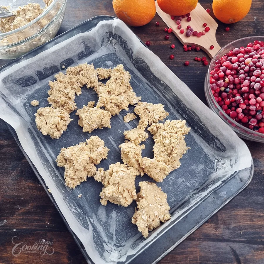 cranberry crumble bars - step5