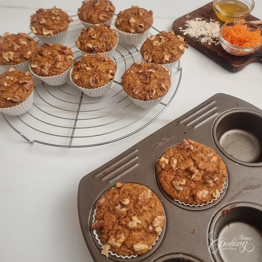 oatmeal carrot cake muffins12