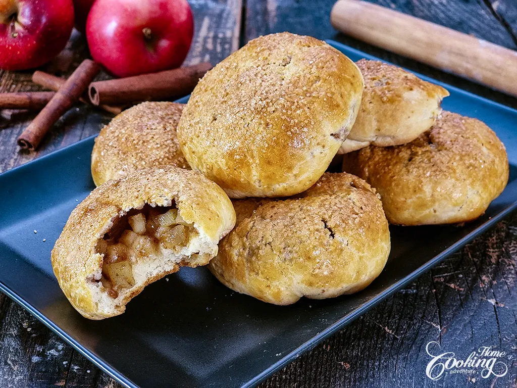 Apple Buns with Greek Yogurt - No-Yeast